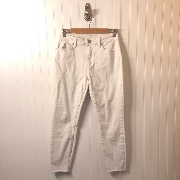 LOFT Denim - LOFT White Raw Hem Curvy Skinny Ankle Jeans 26/2